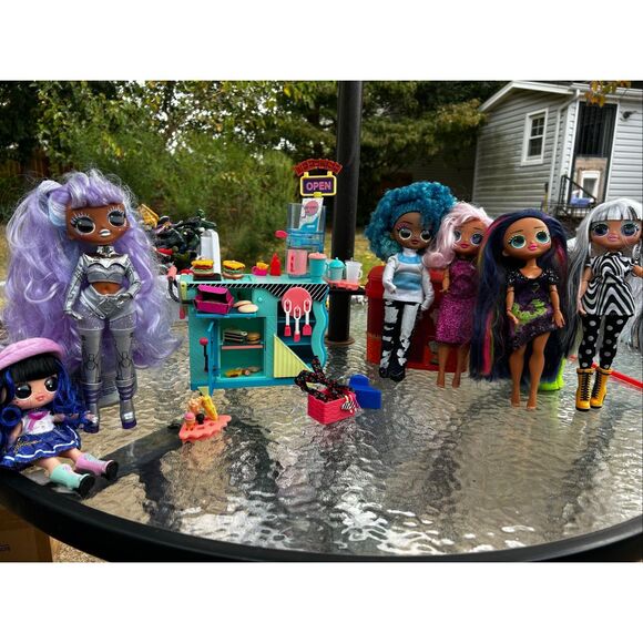 OMG SURPRISE fashion dolls accessory bundle playset 214? - Picture 9 of 10